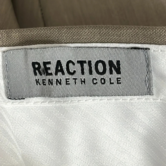Kenneth Cole Reaction Flat Front Dress Pants in Tan - NWOT - Size 30 - Picture 4 of 6